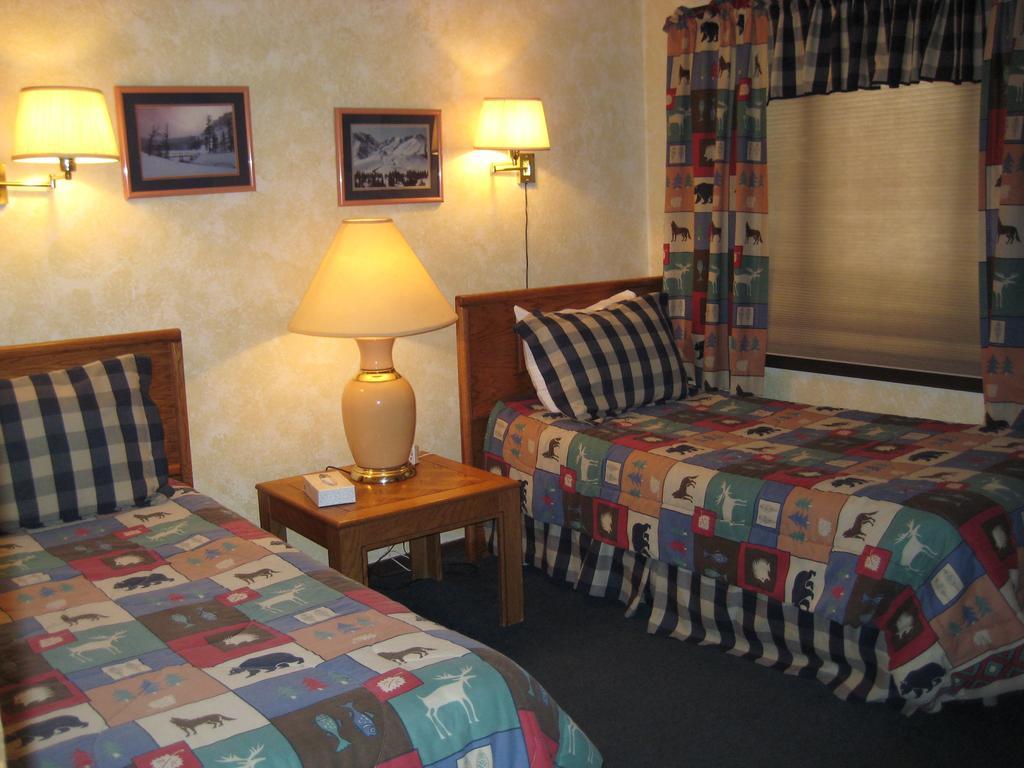 Chateau Sans Nom By Mammoth Reservation Bureau Apartment Mammoth Lakes Room photo