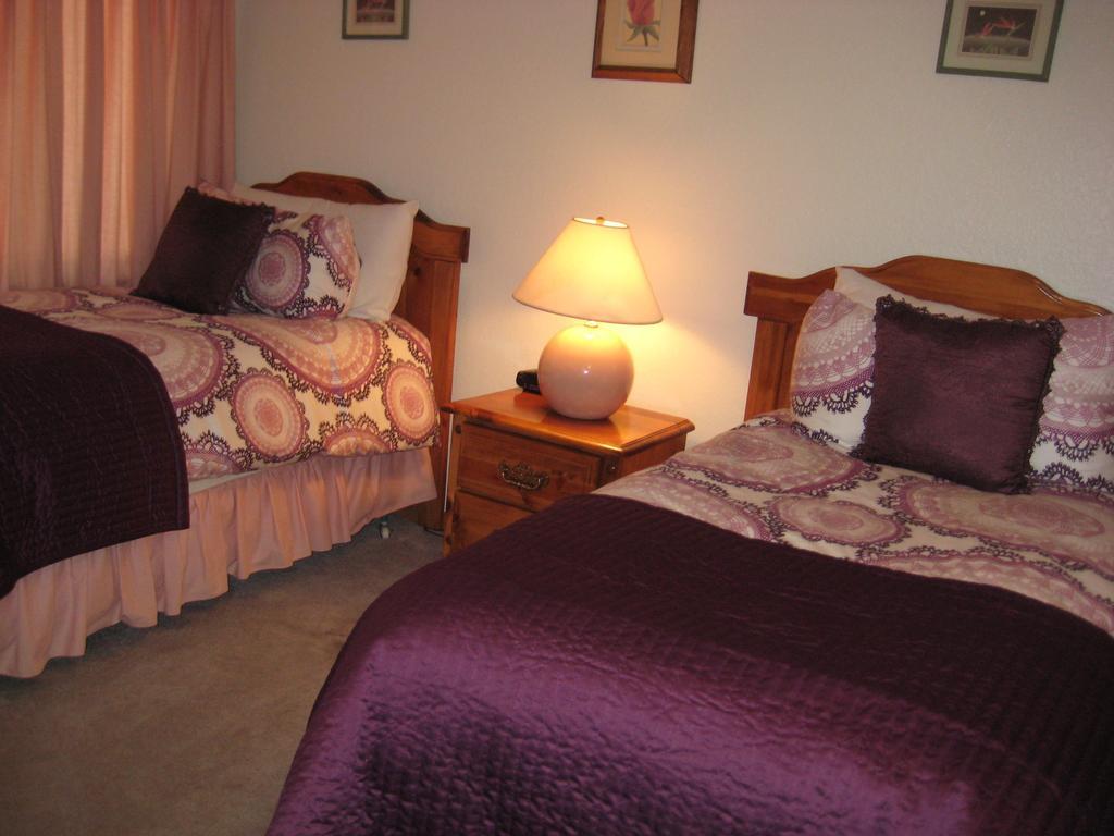 Chateau Sans Nom By Mammoth Reservation Bureau Apartment Mammoth Lakes Room photo