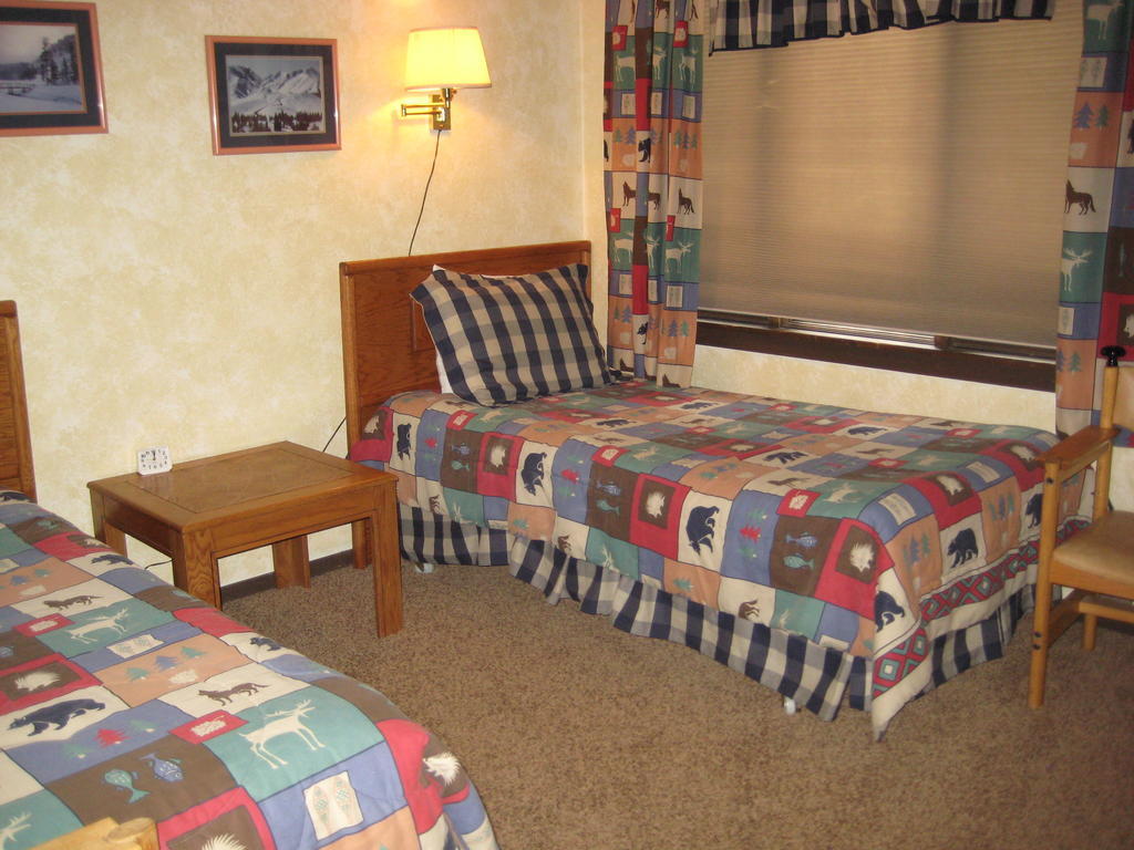 Chateau Sans Nom By Mammoth Reservation Bureau Apartment Mammoth Lakes Room photo